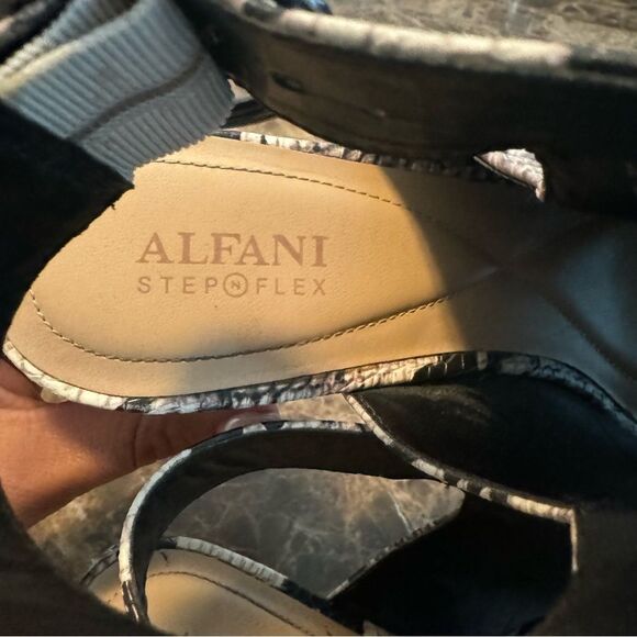 Alfani Heels Size 9.5 Black White Peep Toe 3” Block Heel Snake Print Bootie - Picture 8 of 11